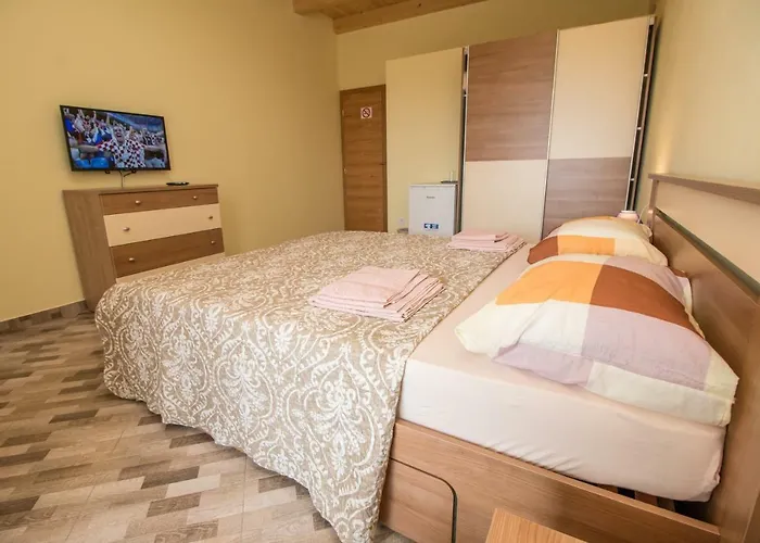 בית הארחה Place