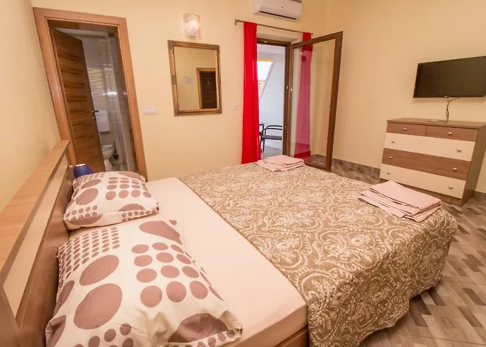 Place בית הארחה